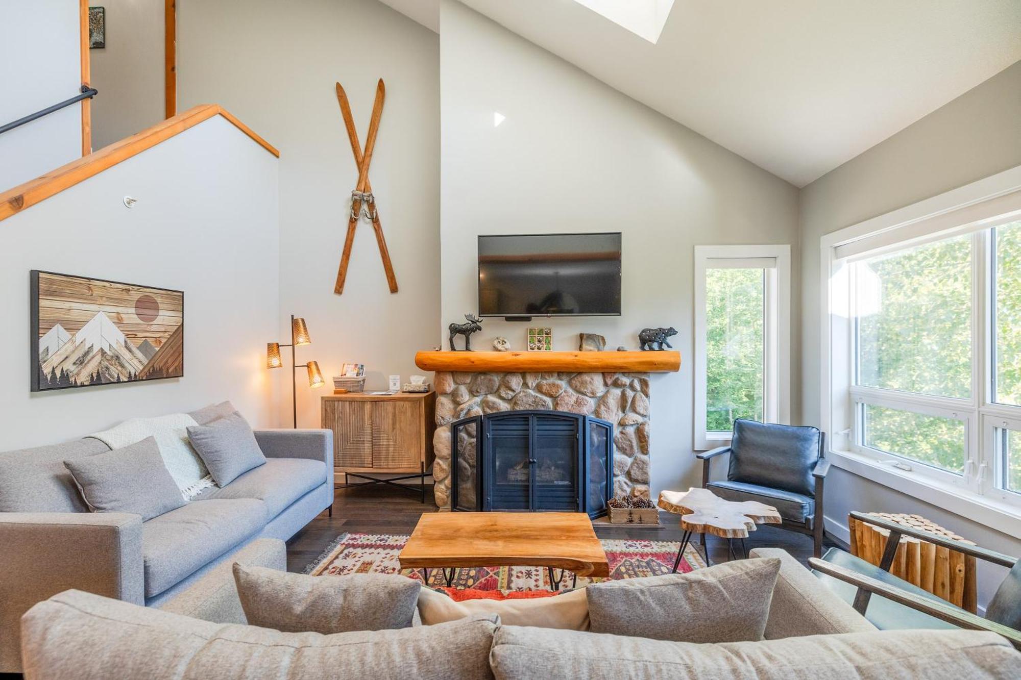 Stone Creek Chalets By Fernie Central Reservations Eksteriør billede