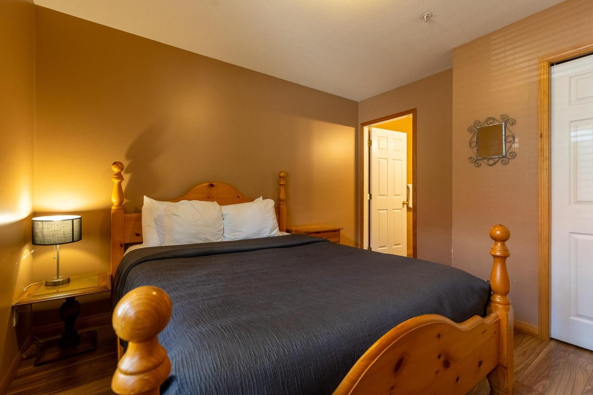 Stone Creek Chalets By Fernie Central Reservations Eksteriør billede